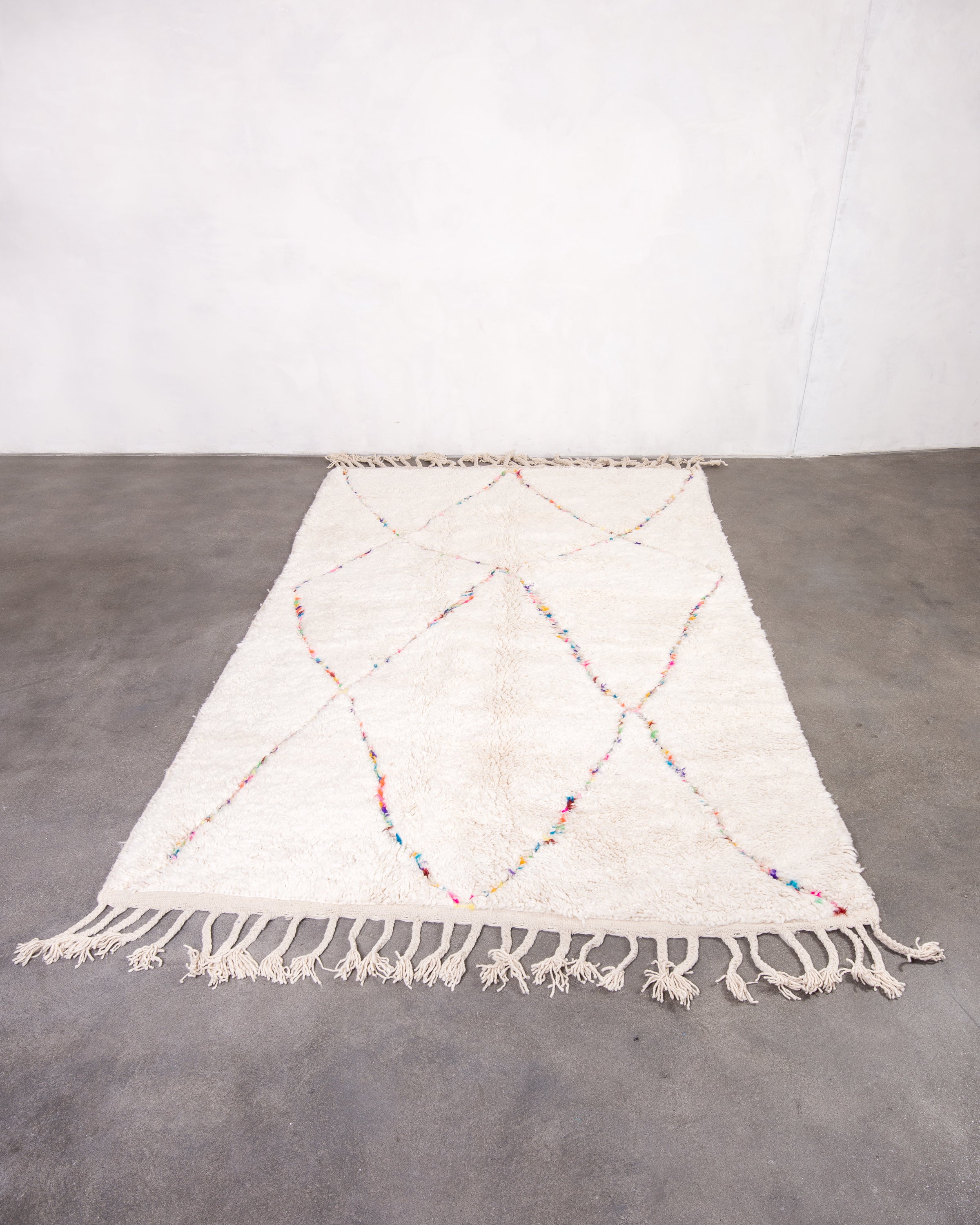 Modern designer handcrafted Berber rug from morocco Beniourain with beautiful colors and patterns